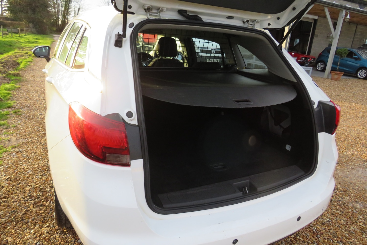 Used Vauxhall Astra 2018 for sale - 76958223: Photo 26