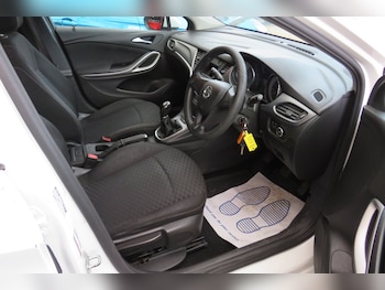 Used Vauxhall Astra 2018 for sale - 76958223: Photo