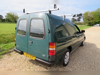 Used Ford Escort 2002 for sale - 78408593: Photo