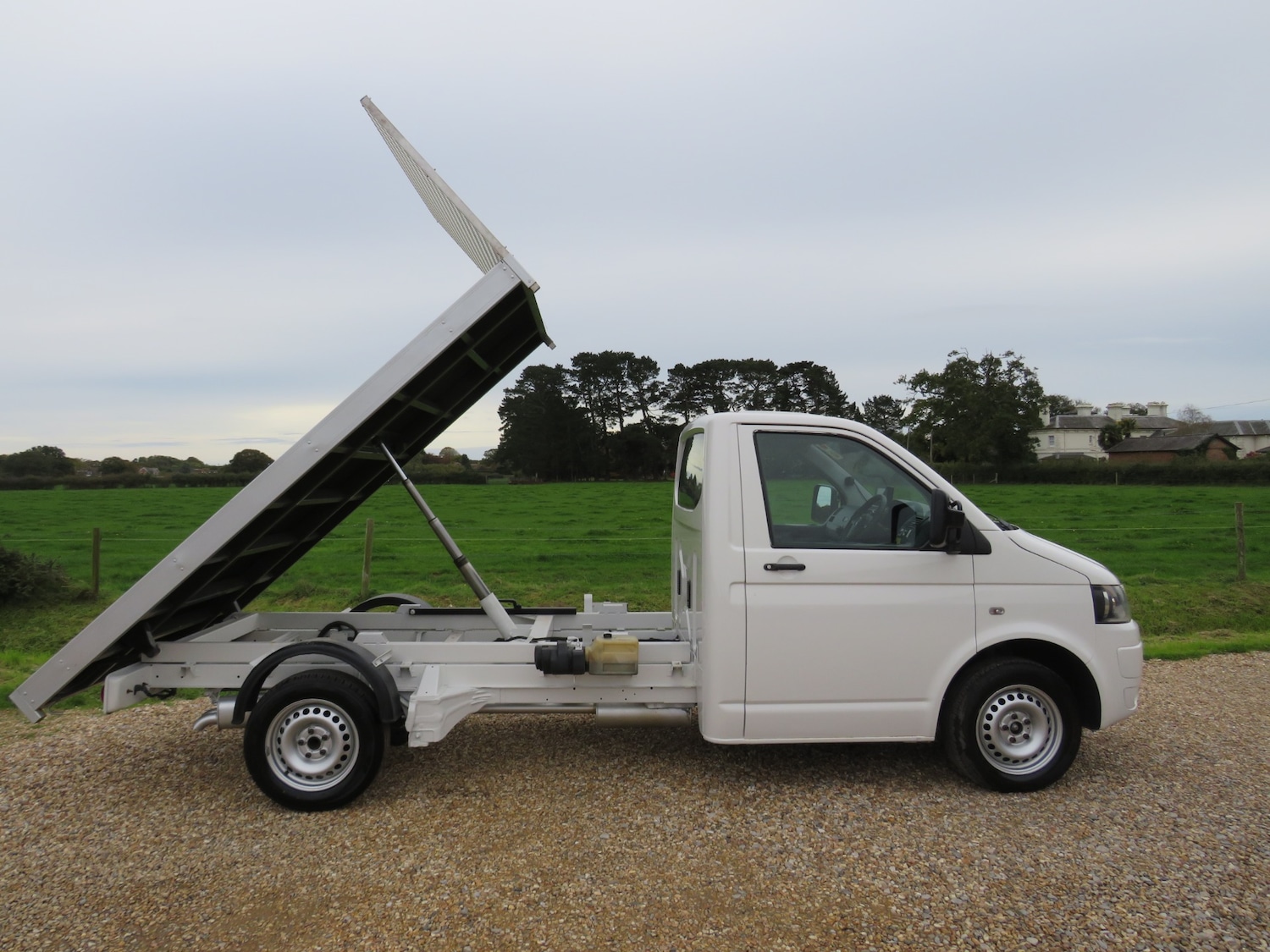 Used Volkswagen Transporter 2013 for sale - 76334996: Photo 2