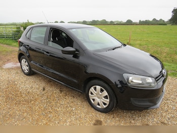 Used Volkswagen Polo 2010 for sale - 78627674: Photo