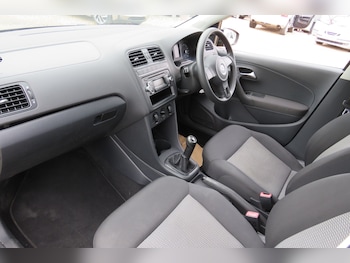 Used Volkswagen Polo 2010 for sale - 78627674: Photo