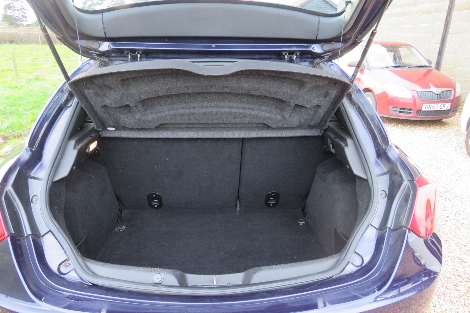 Used Alfa Romeo Giulietta 2011 for sale - 76908212: Photo 28