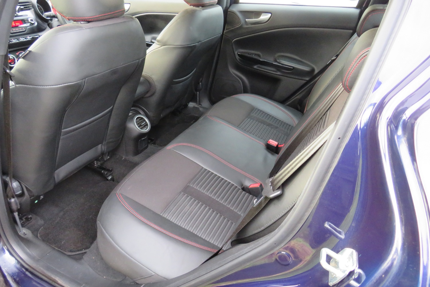 Used Alfa Romeo Giulietta 2011 for sale - 76908212: Photo 33