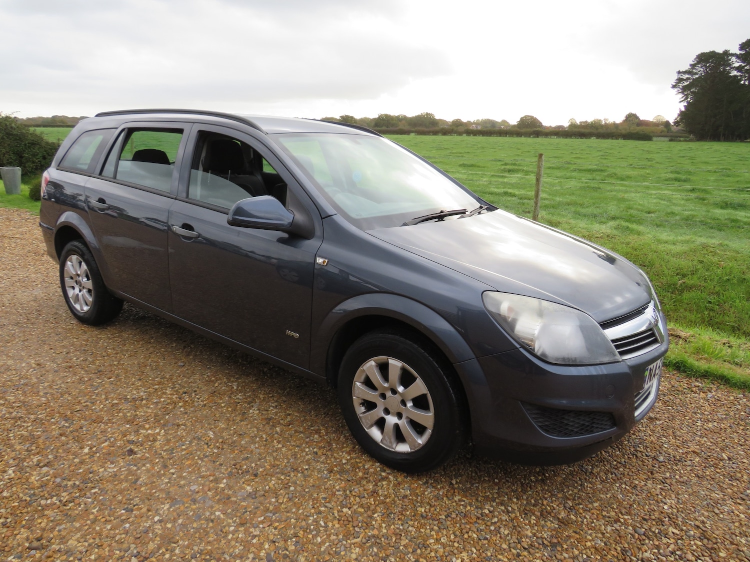 Used Vauxhall Astra 2009 for sale - 76412362: Photo 1