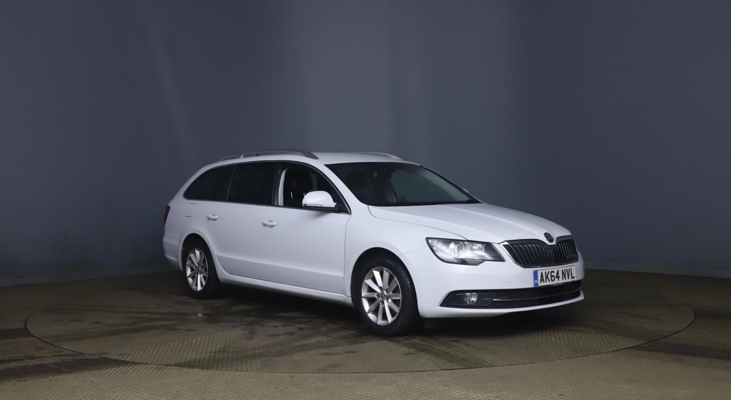 Used Skoda Superb 2014 for sale - 76837252: Photo 1