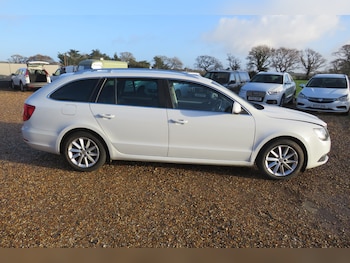 Used Skoda Superb 2014 for sale - 76837252: Photo