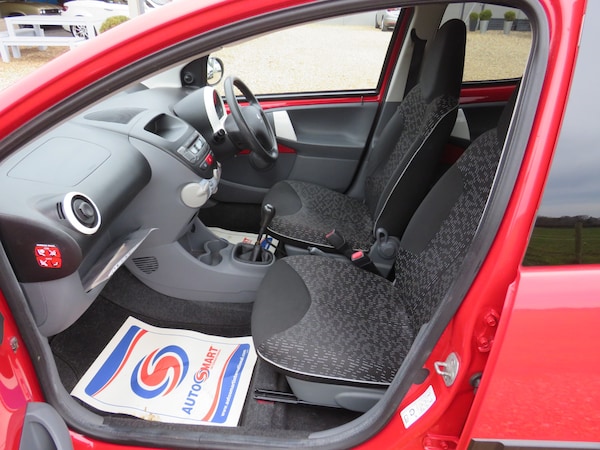 Used Peugeot 107 2012 for sale - 73802610: Photo 18