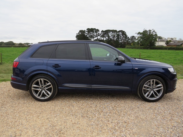 Used Audi Q7 2019 for sale - 76300832: Photo 32
