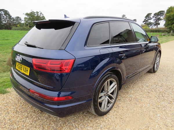 Used Audi Q7 2019 for sale - 76300832: Photo 34