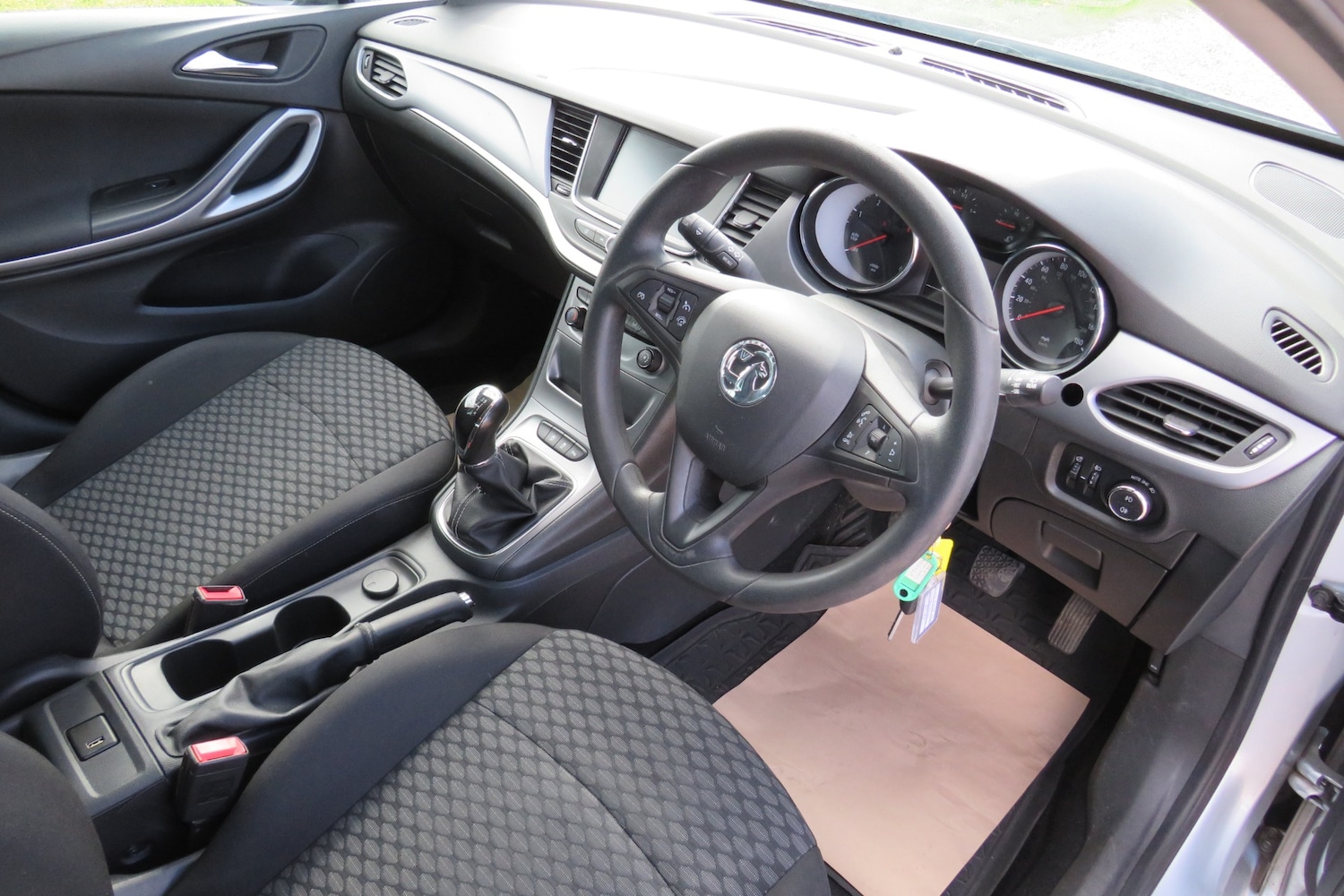 Used Vauxhall Astra 2018 for sale - 78081443: Photo 16