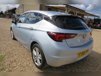 Used Vauxhall Astra 2018 for sale - 78081443: Photo