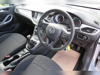 Used Vauxhall Astra 2018 for sale - 78081443: Photo