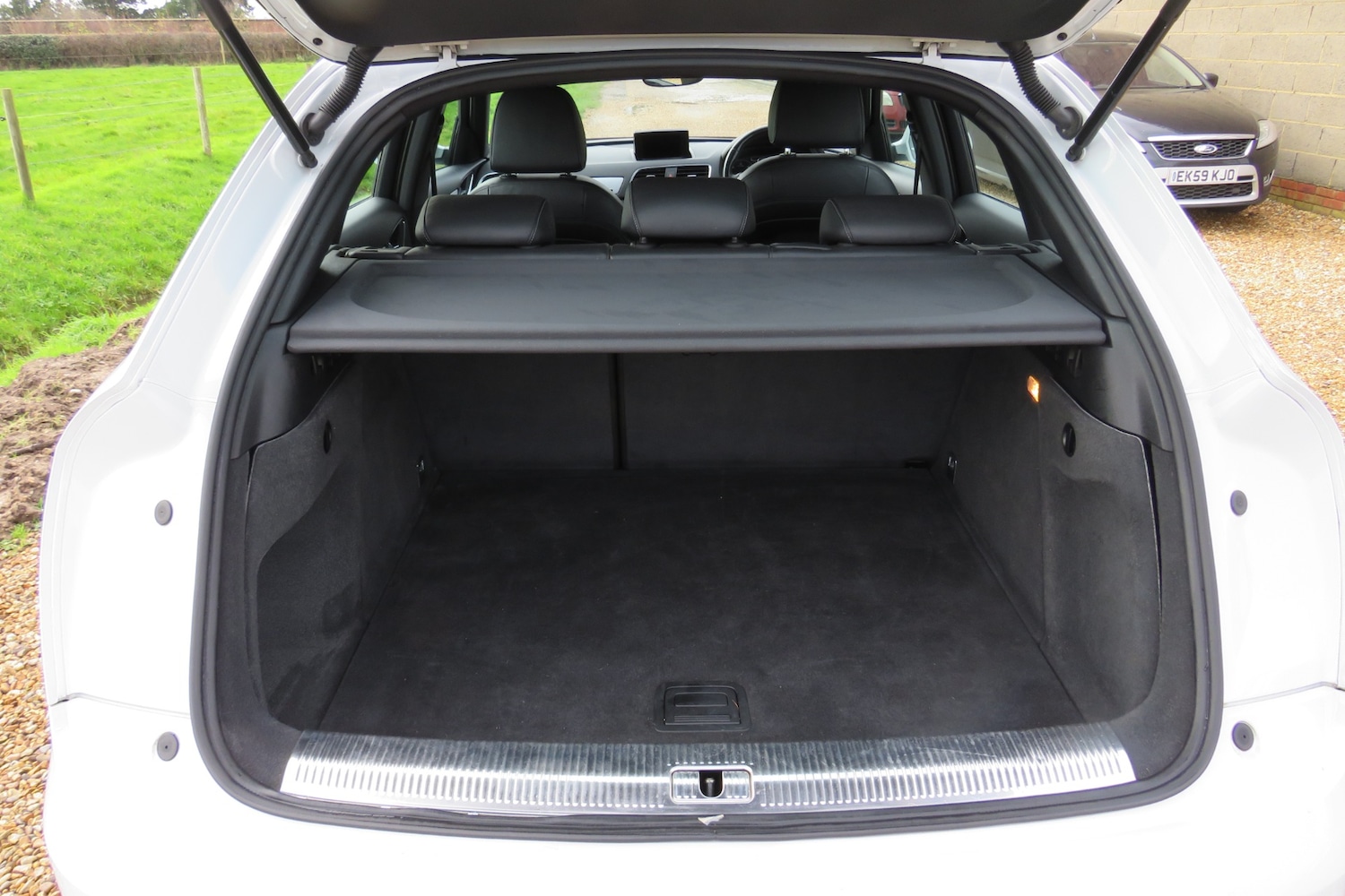 Used Audi Q3 2013 for sale - 76919234: Photo 19