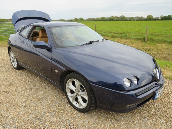 Used Alfa Romeo GTV 2001 for sale - 70580819: Photo 16