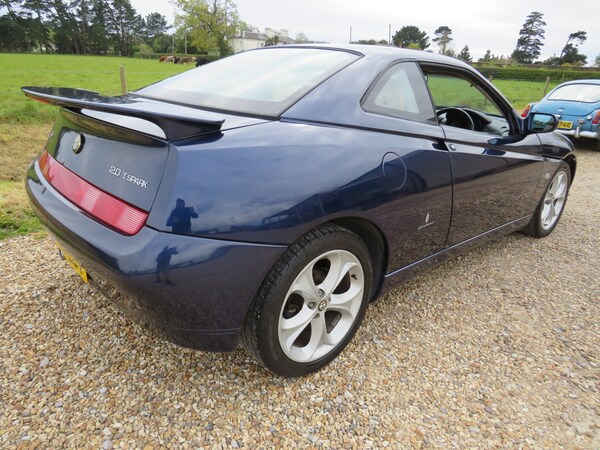 Used Alfa Romeo GTV 2001 for sale - 70580819: Photo 28