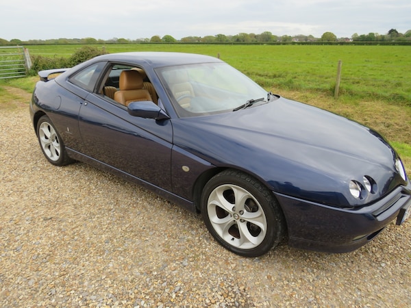 Used Alfa Romeo GTV 2001 for sale - 70580819: Photo 2