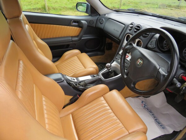 Used Alfa Romeo GTV 2001 for sale - 70580819: Photo 37