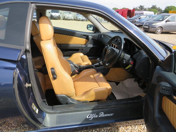 Used Alfa Romeo GTV 2001 for sale - 70580819: Photo 38
