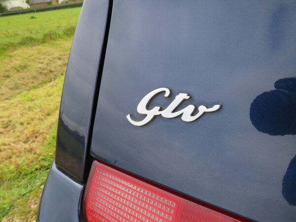 Used Alfa Romeo GTV 2001 for sale - 70580819: Photo 44