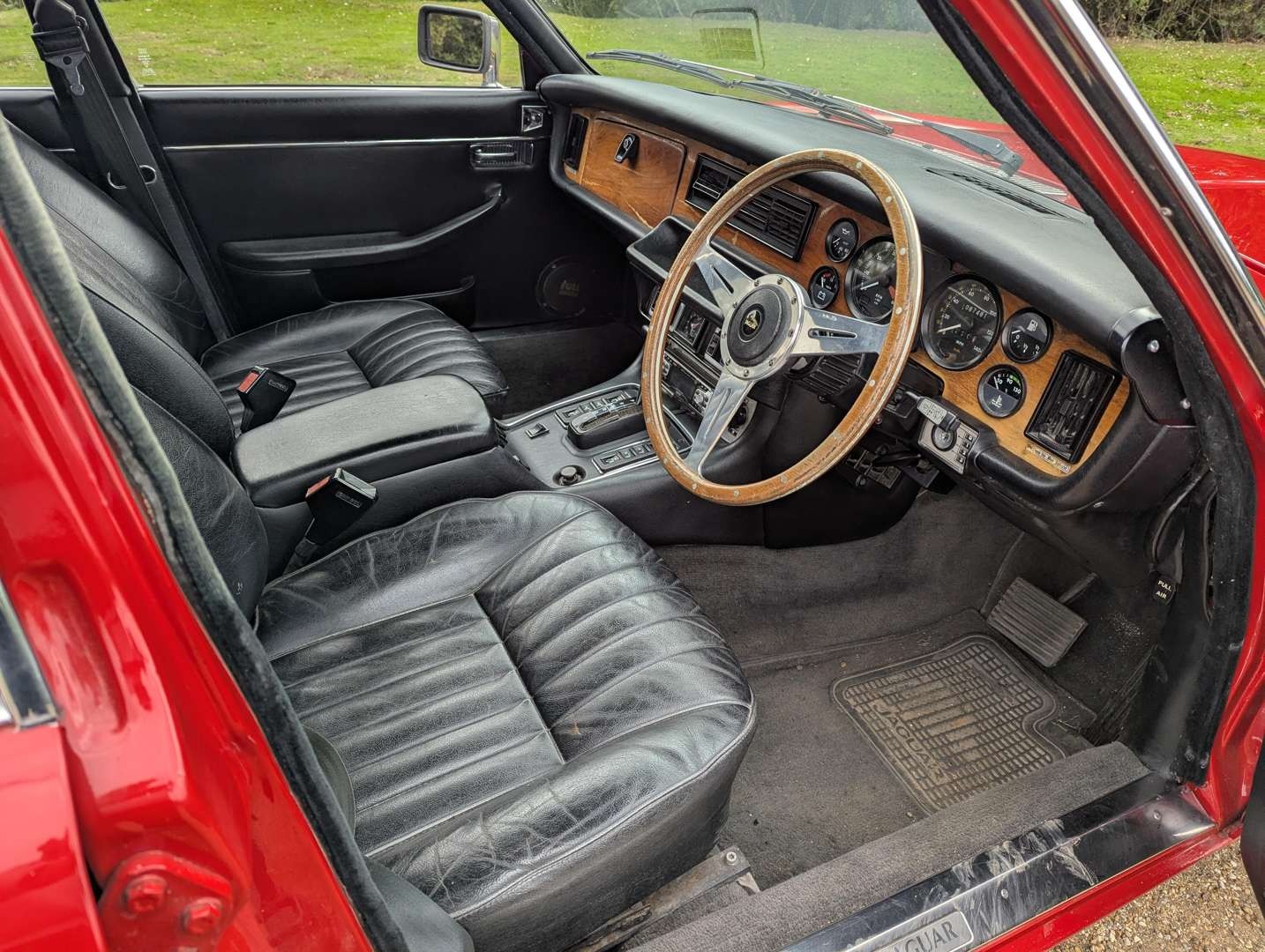 Used Jaguar XJ 1982 for sale - 76456590: Photo 13
