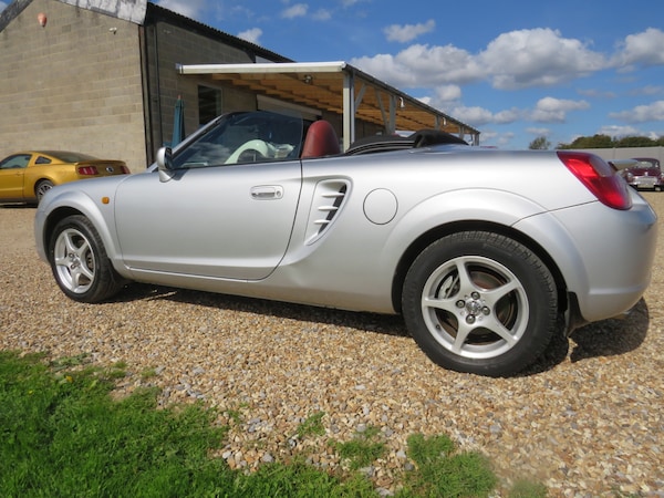 Used Toyota MR2 2000 for sale - 76011478: Photo 22