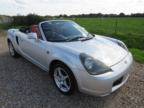 Used Toyota MR2 2000 for sale - 76011478: Photo 2