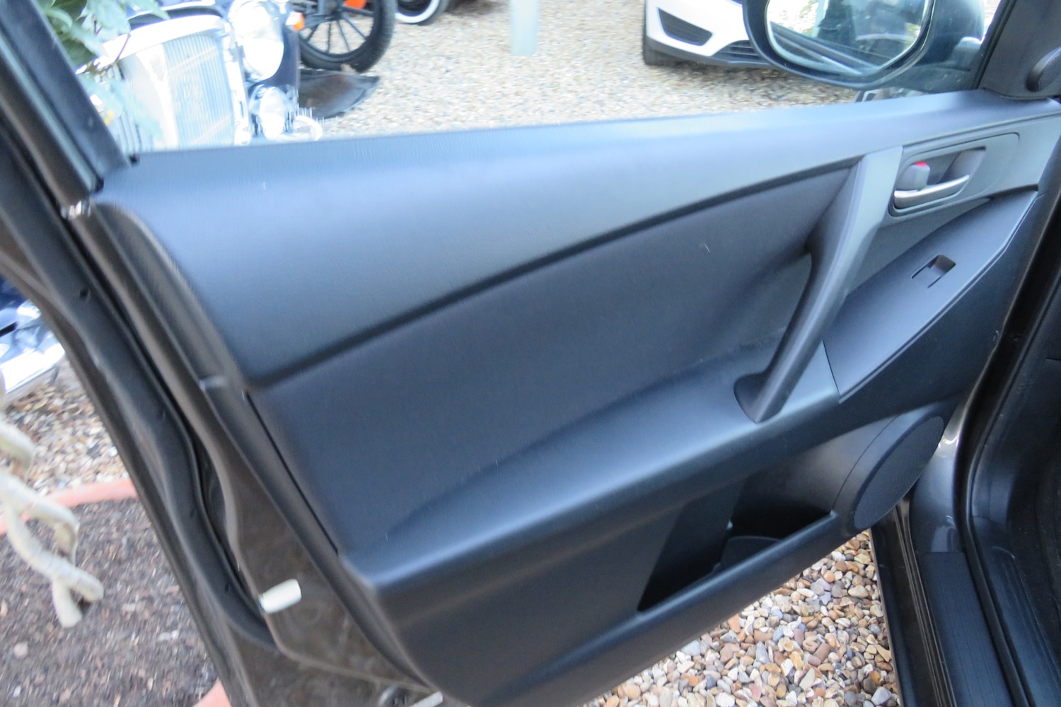 Used Mazda Mazda3 2011 for sale - 77105804: Photo 18