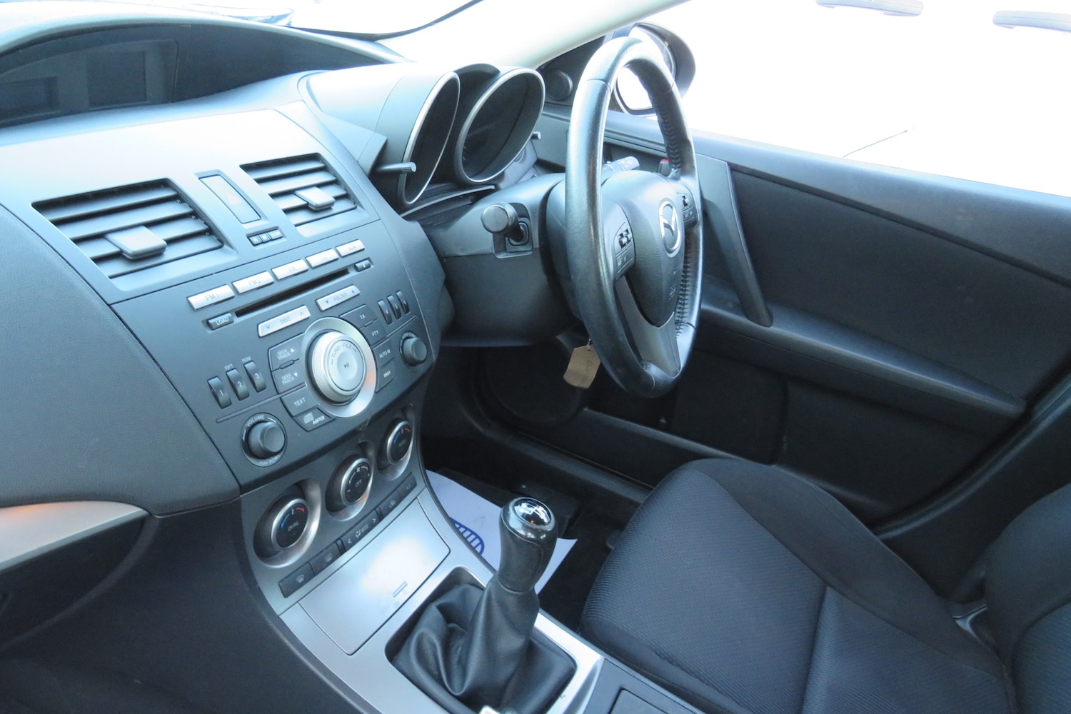 Used Mazda Mazda3 2011 for sale - 77105804: Photo 23