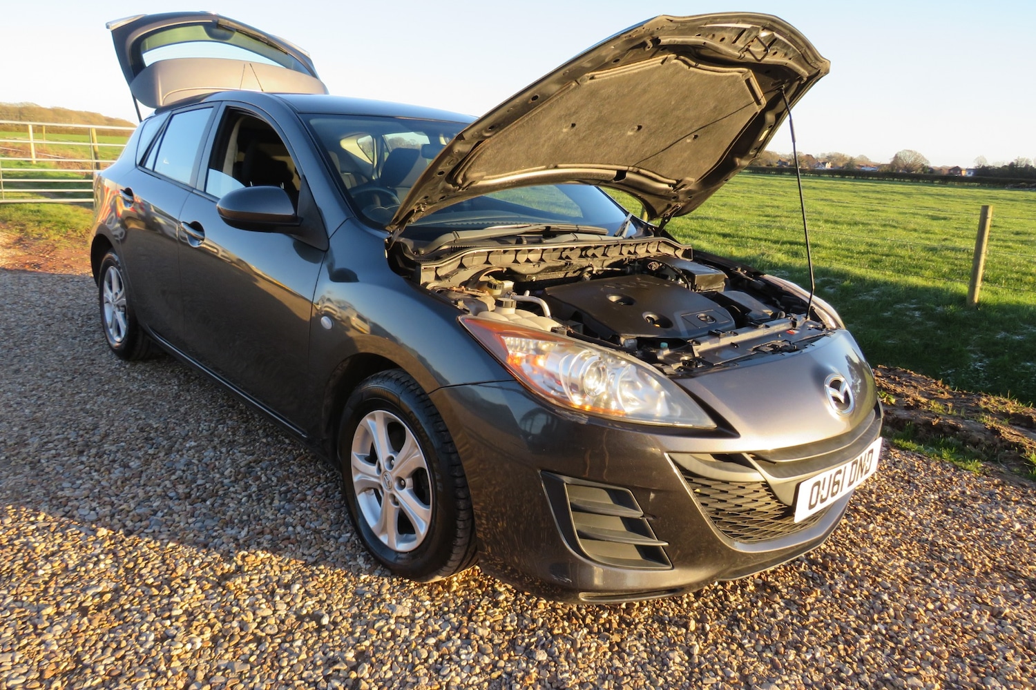Used Mazda Mazda3 2011 for sale - 77105804: Photo 43