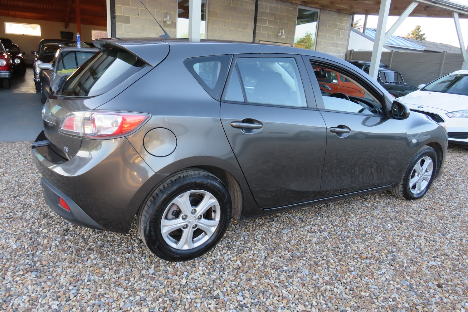 Used Mazda Mazda3 2011 for sale - 77105804: Photo 7
