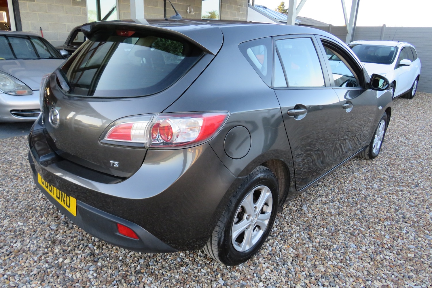 Used Mazda Mazda3 2011 for sale - 77105804: Photo 9