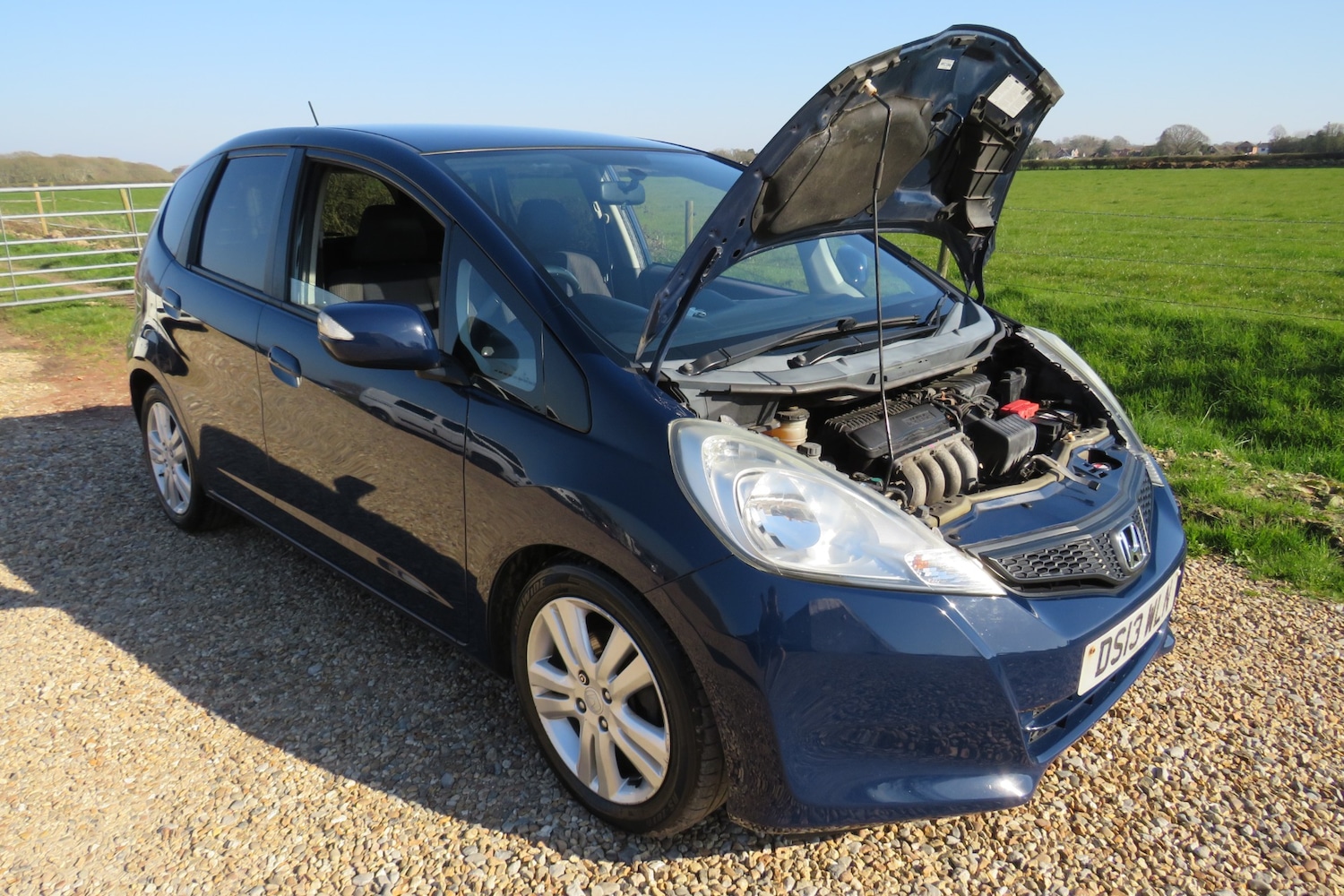 Used Honda Jazz 2013 for sale - 77950728: Photo 2