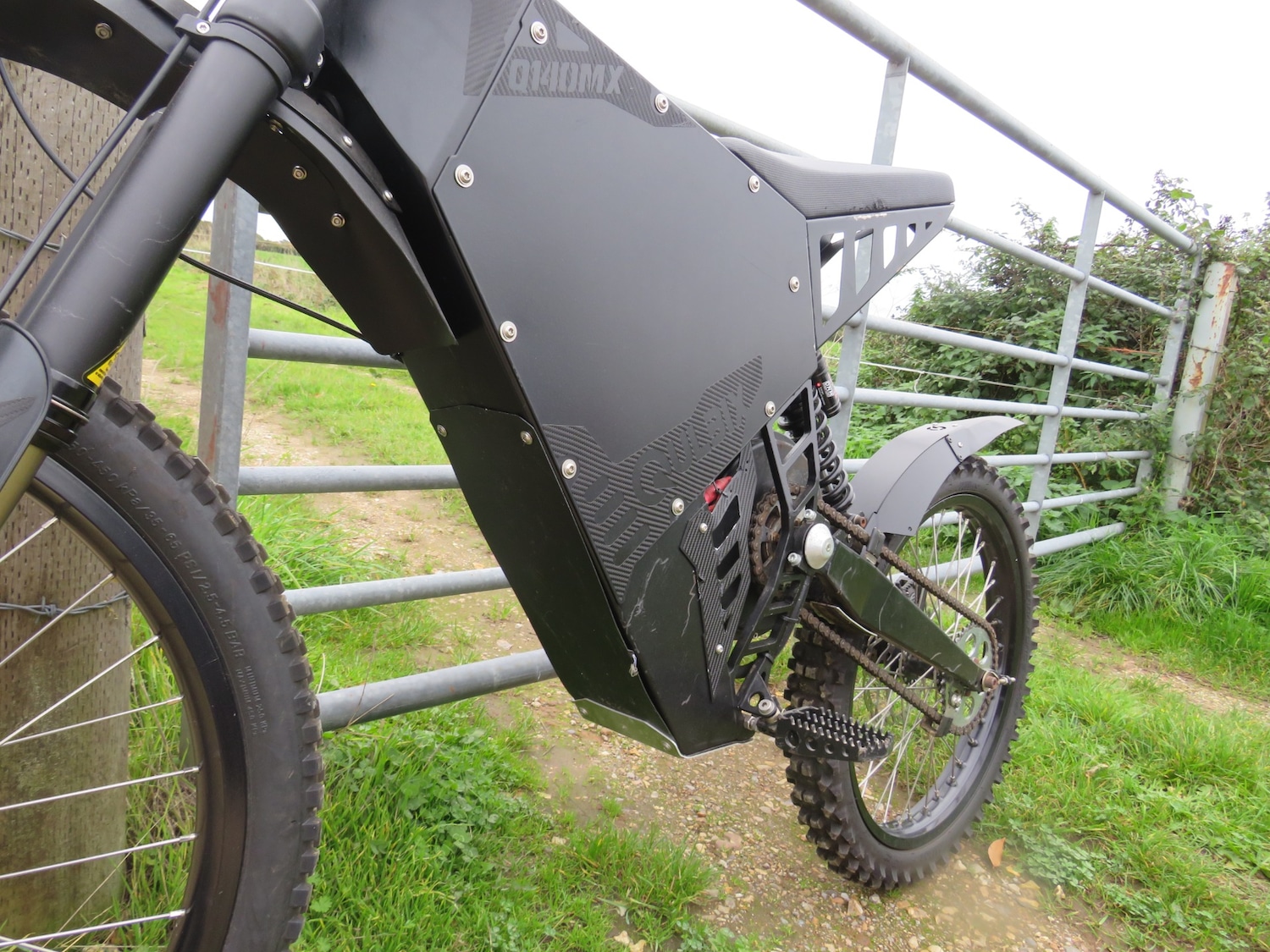 E MOTORBIKE SURON STYLE