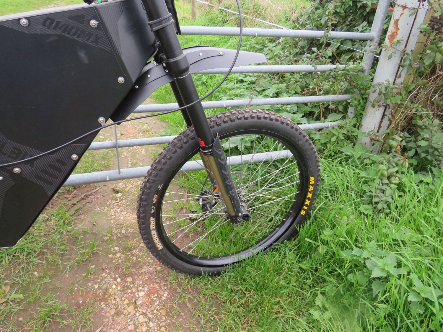 E MOTORBIKE SURON STYLE