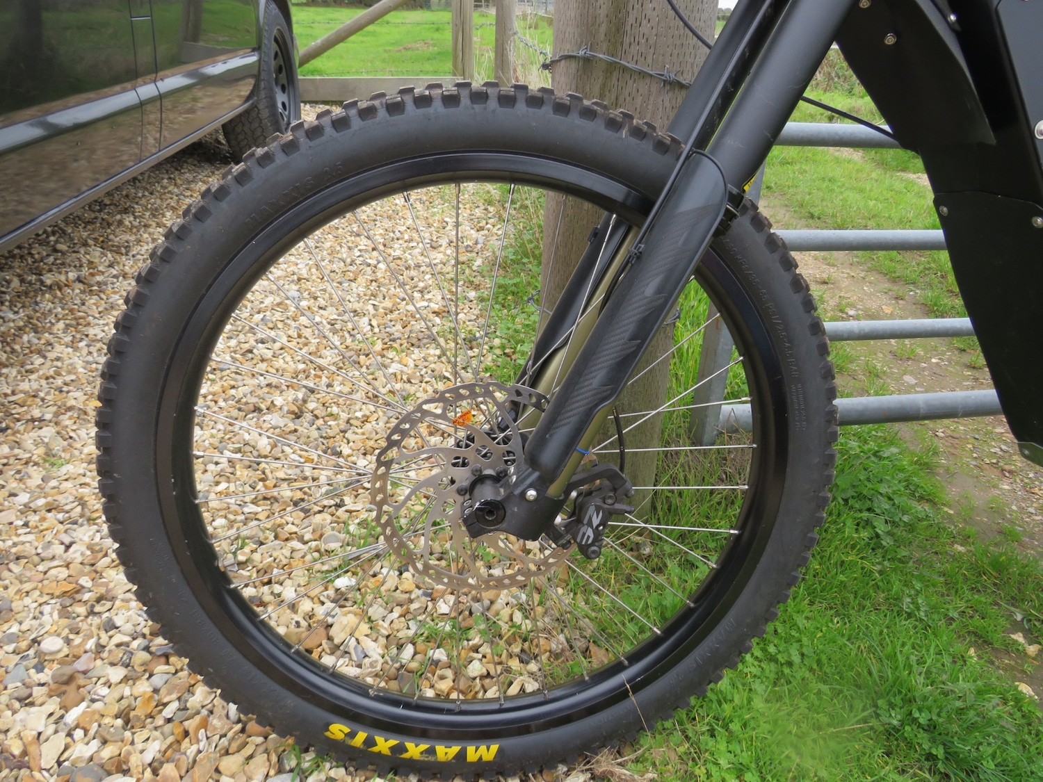 E MOTORBIKE SURON STYLE