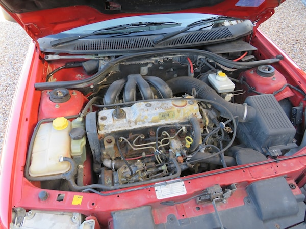 Used Ford Escort 2001 for sale - 72265200: Photo 40