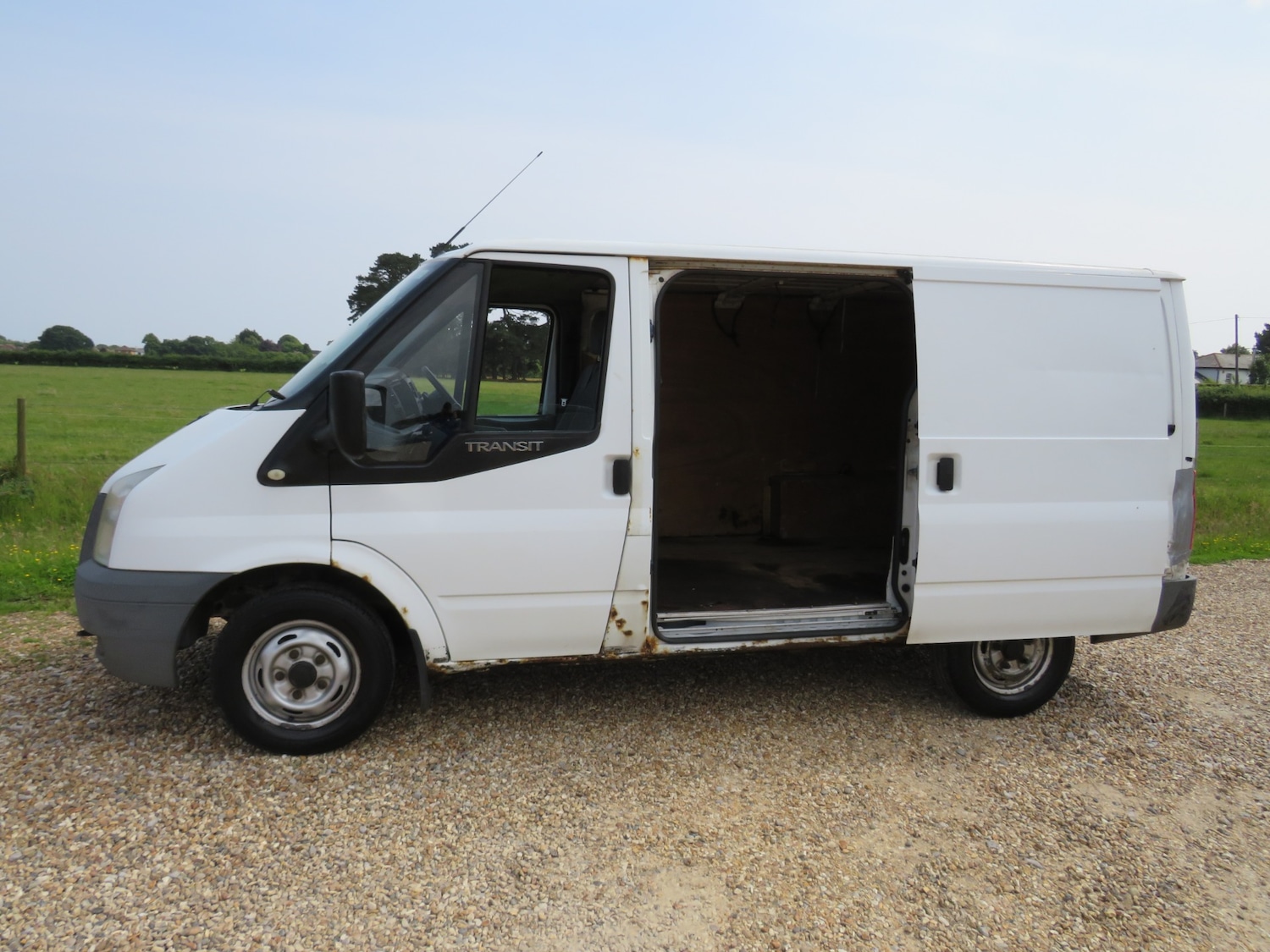 Used Ford Transit 2011 for sale - 74915099: Photo 9