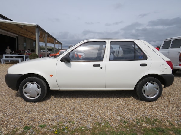 Used Ford Fiesta 1997 for sale - 74370328: Photo 13