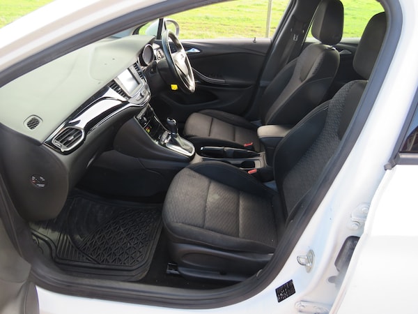 Used Vauxhall Astra 2019 for sale - 76027759: Photo 10
