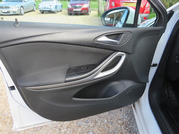Used Vauxhall Astra 2019 for sale - 76027759: Photo 13