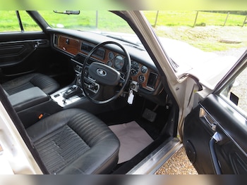 Used Jaguar XJ 1974 for sale - 78255138: Photo