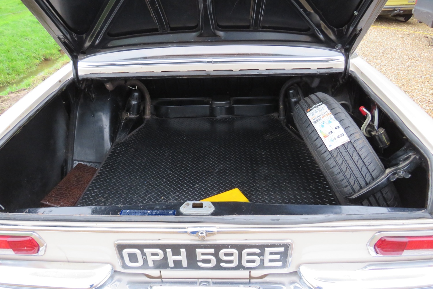 Used Mercedes-Benz 250 1967 for sale - 76922121: Photo 10