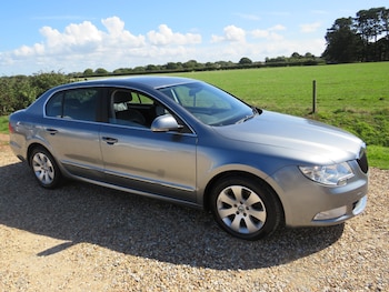 2012 (12) - 1.6 TDI CR ELEGANCE GREELINE 5 DOOR