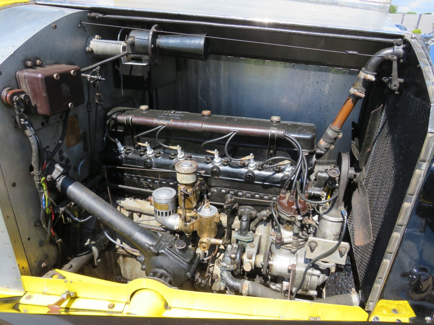 Vehicle 44