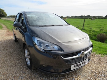 Vauxhall - Corsa