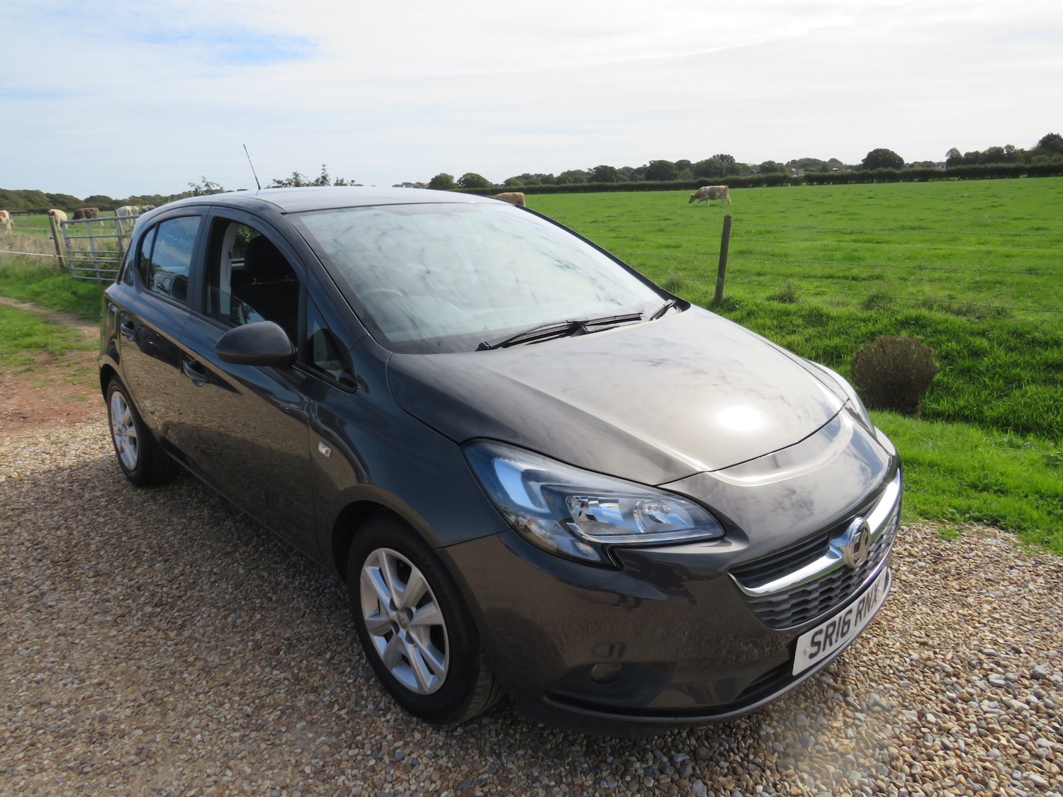 Used Vauxhall Corsa 2016 for sale - 75918058: Photo 3