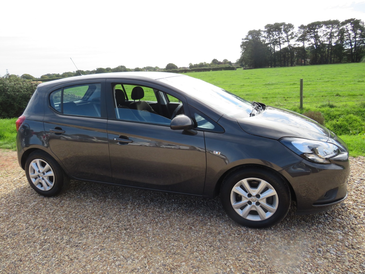 Used Vauxhall Corsa 2016 for sale - 75918058: Photo 4