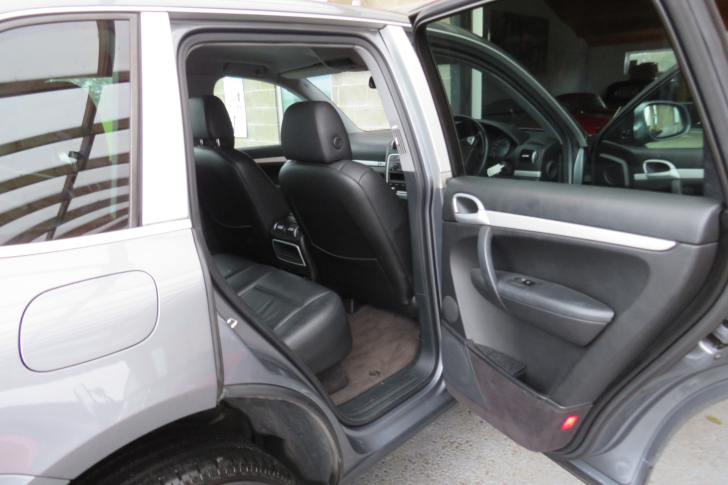 Used Porsche Cayenne 2004 for sale - 77635780: Photo 18