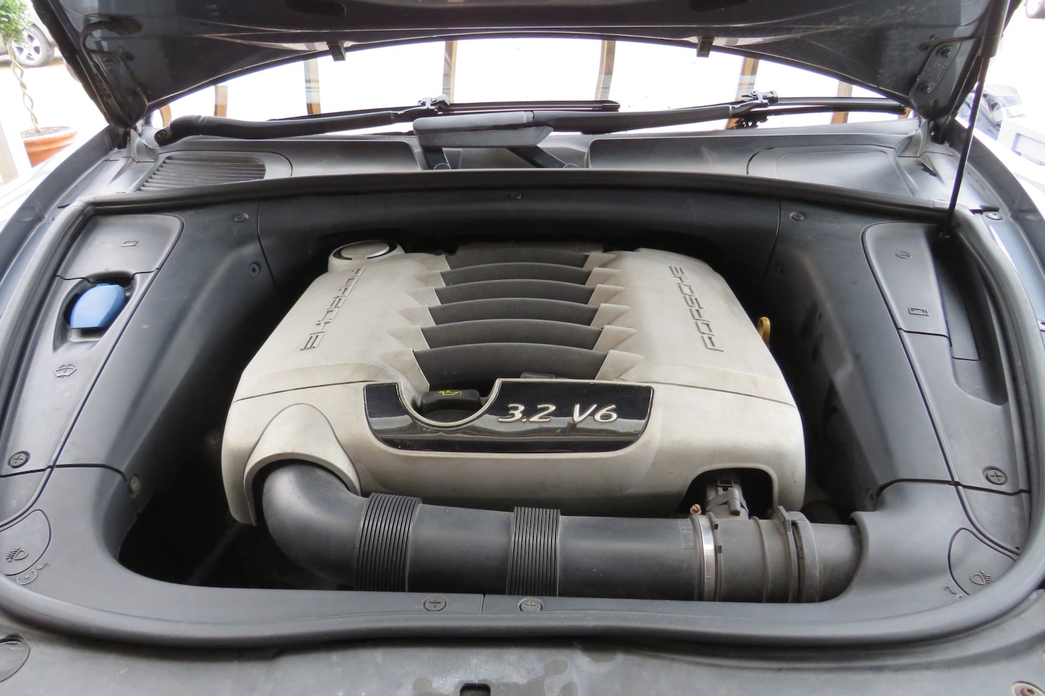 Used Porsche Cayenne 2004 for sale - 77635780: Photo 5